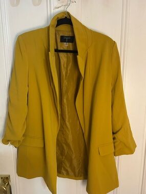 Tahari Woman Mustard Yellow Open Blazer Jacket
